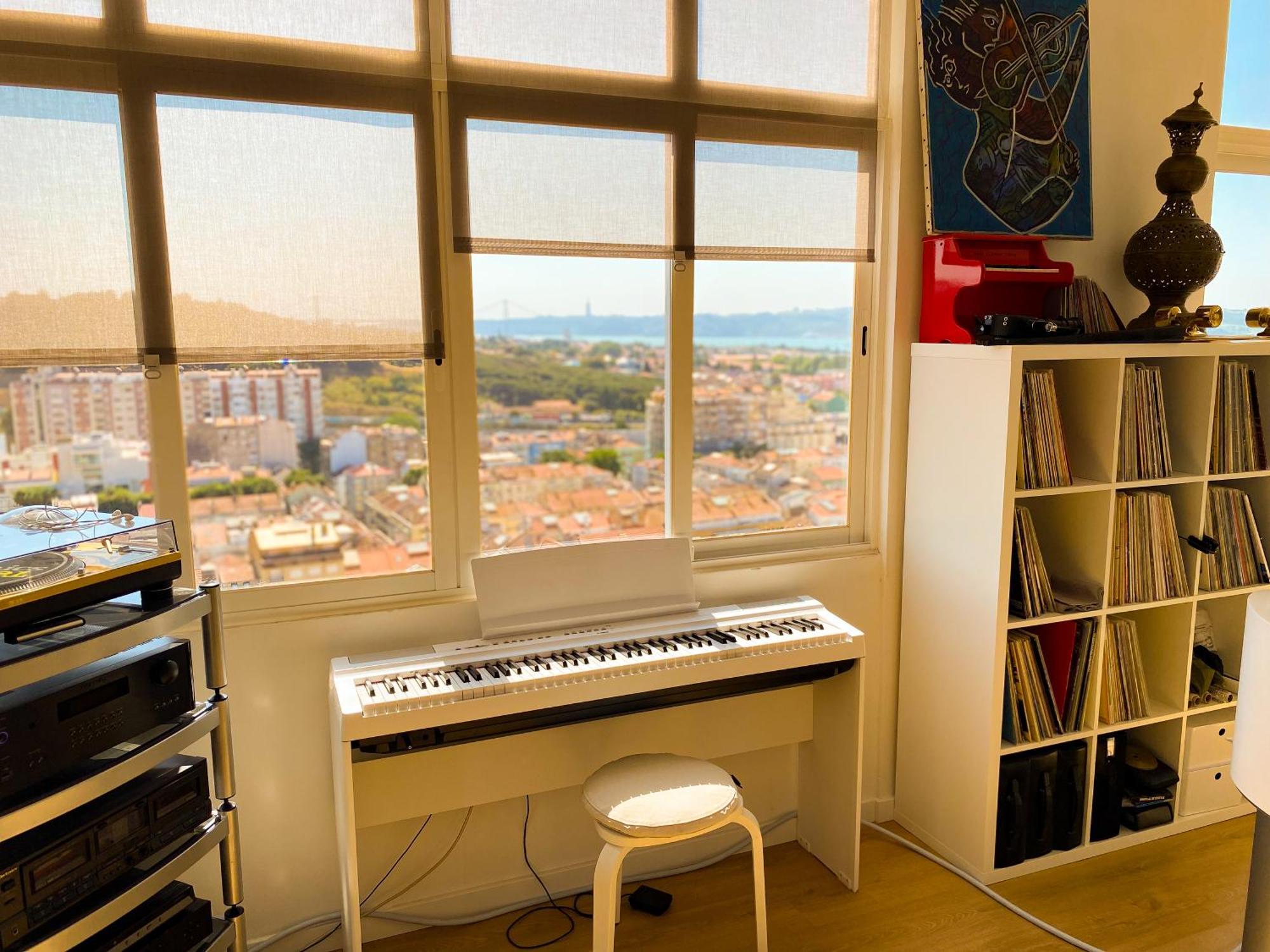 Ideally Located With Perfect Views Algés Eksteriør billede