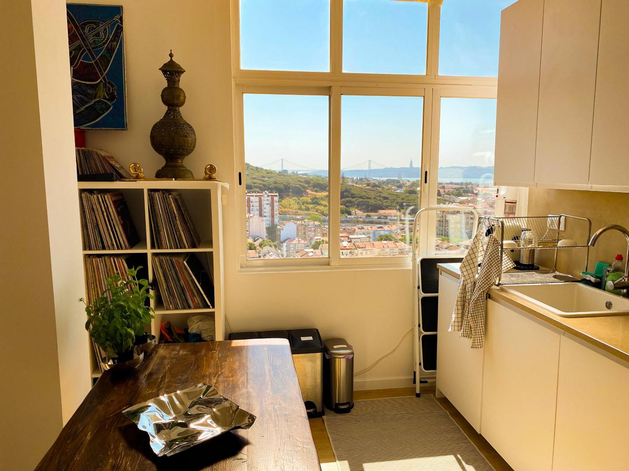Ideally Located With Perfect Views Algés Eksteriør billede